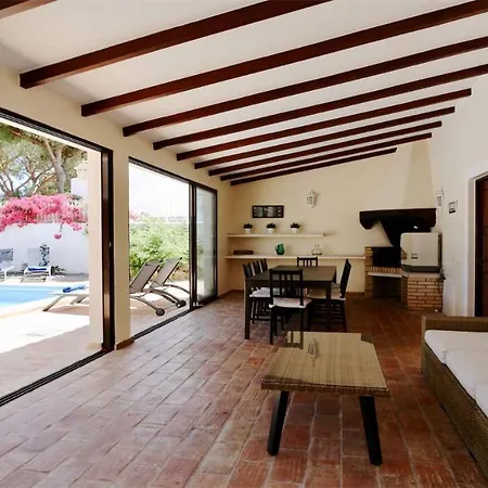 別荘 Lynx- Cleverdetails, Sleeps 8, Quiet Area, Walking Distance From The Marina, Restaurants And Supermarkets *