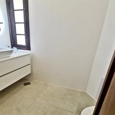 Lynx- Cleverdetails, Sleeps 8, Quiet Area, Walking Distance From The Marina, Restaurants And Supermarkets 別荘 *