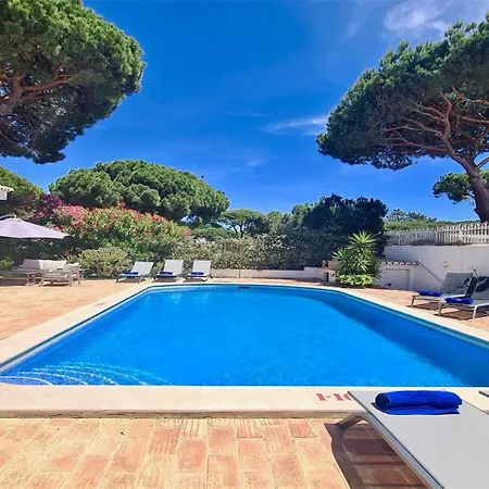 Holiday home Lynx: Marina-side Retreat For 8 Vilamoura
