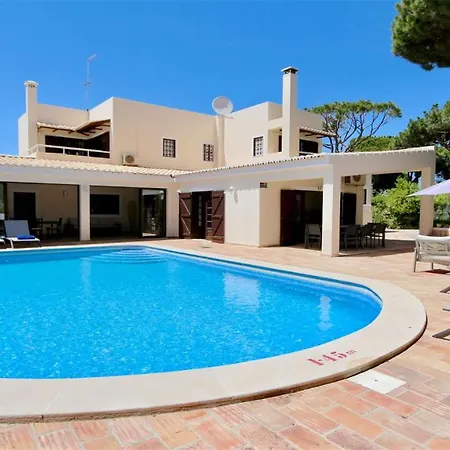 Lynx- Cleverdetails, Sleeps 8, Quiet Area, Walking Distance From The Marina, Restaurants And Supermarkets Ferienhaus Vilamoura