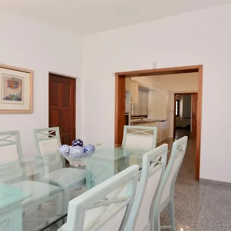 Ferienhaus Lynx- Cleverdetails, Sleeps 8, Quiet Area, Walking Distance From The Marina, Restaurants And Supermarkets Vilamoura